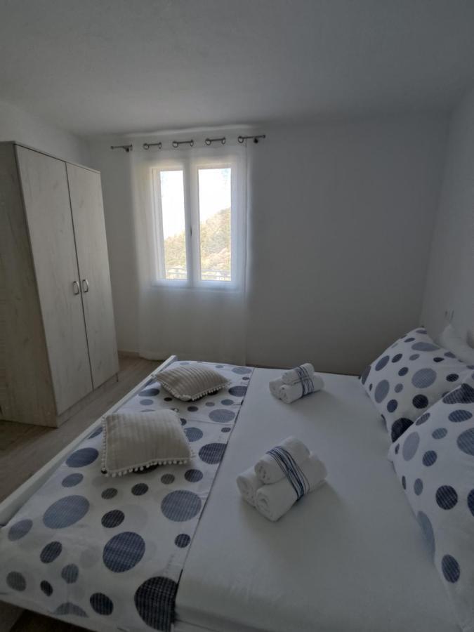 Apartment Zagalo Sveta Nedelja  Eksteriør billede